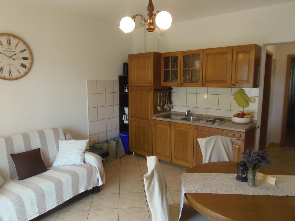 Apartments Casper Novi Vinodolski Luaran gambar