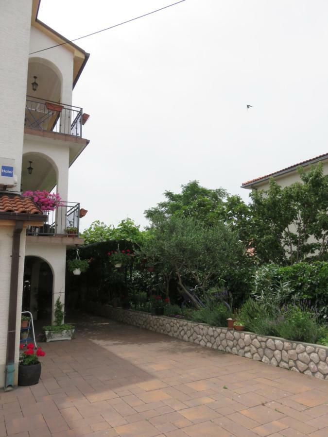 Apartments Casper Novi Vinodolski Luaran gambar