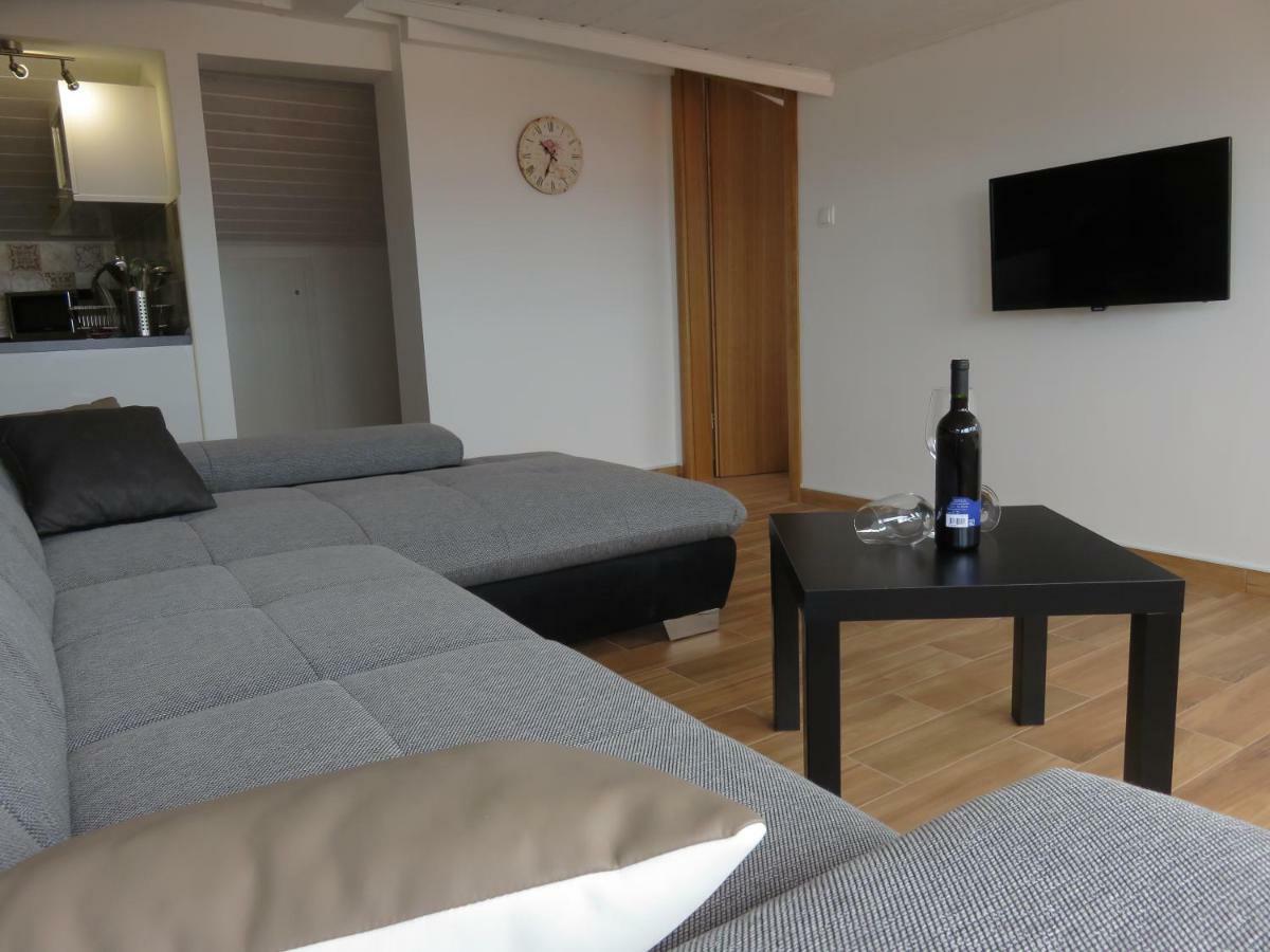 Apartments Casper Novi Vinodolski Luaran gambar